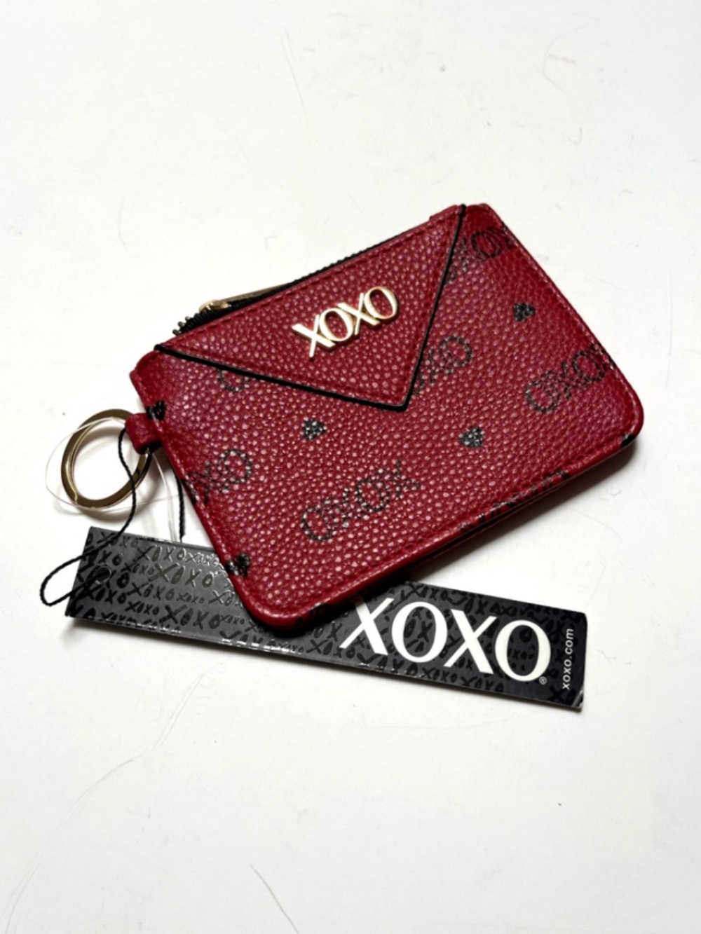 NWT XOXO Red Card Holder Wallet Keychain Zip Coin Purse Heart Print Faux Leather - Picture 2 of 3